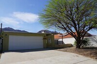 Building Photo - 54865 Avenida Vallejo