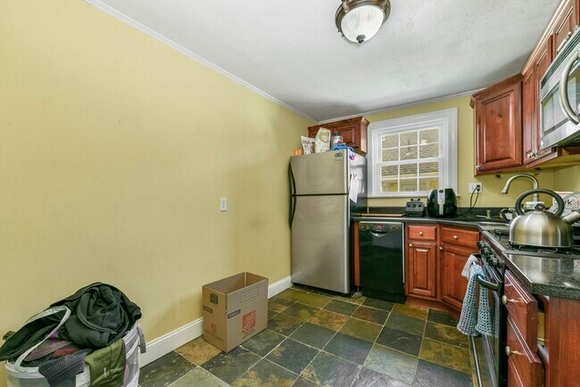 Building Photo - 38 Nathan Rd