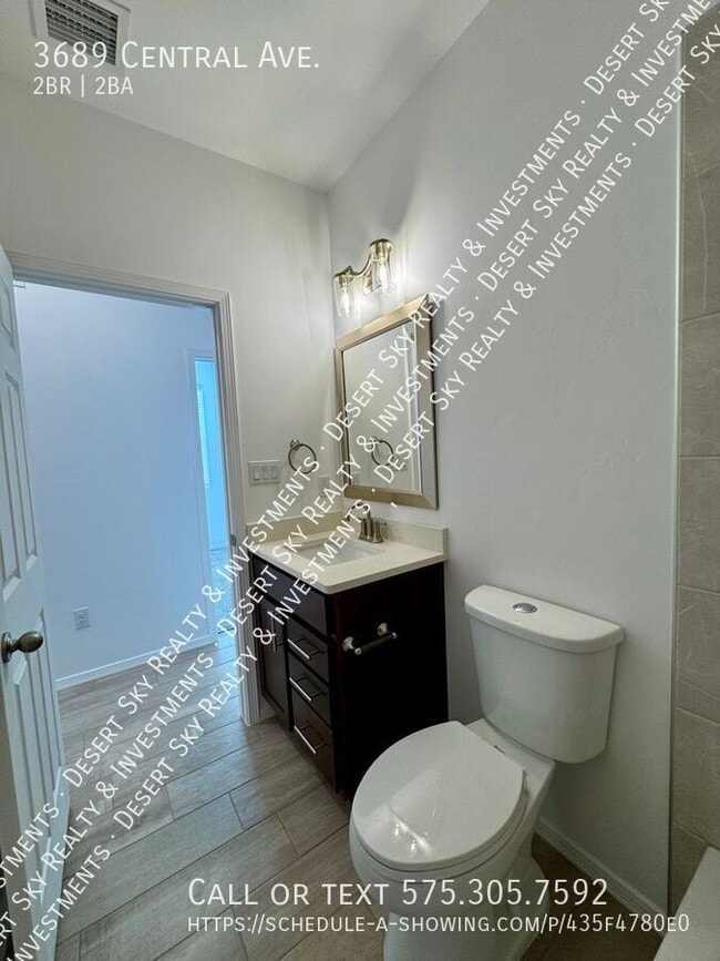 Building Photo - 3689 Central Ave