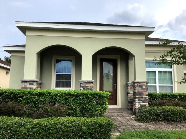 Building Photo - Avalon Reserve-1021 Vinsetta Circle Winter Garden FL 34787