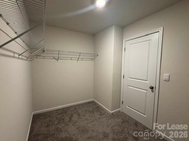 Building Photo - 7898 Old Brk Rd