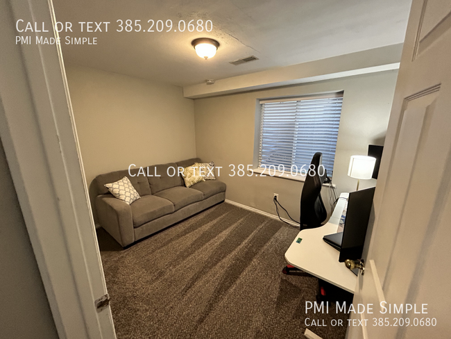 Building Photo - Charming 2-Bedroom Downstairs Apartment in...