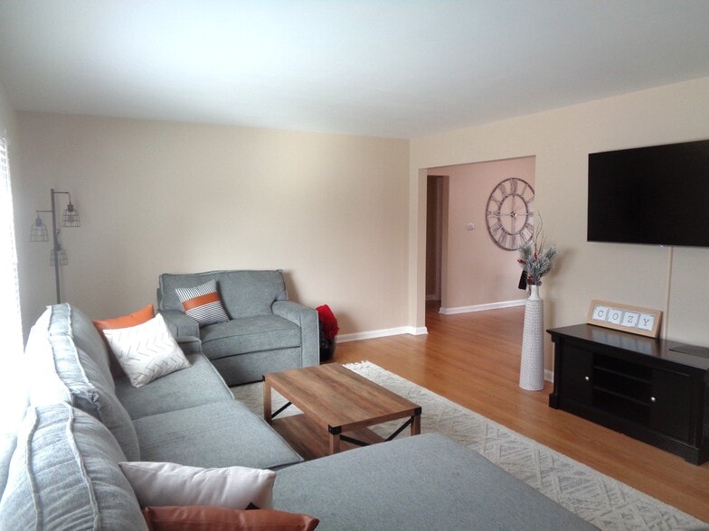 Living Room - 615 S 38th St