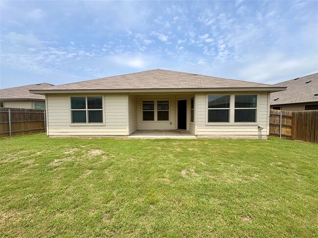 Building Photo - 180 Pivot Dr