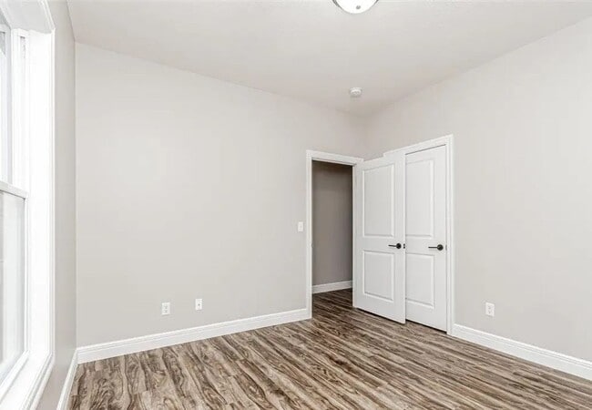 Building Photo - New Rental Available Late January – Beautiful 3 Bedroom Duplex