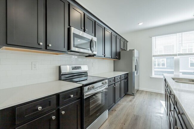 Building Photo - 4186 Tillie Cir