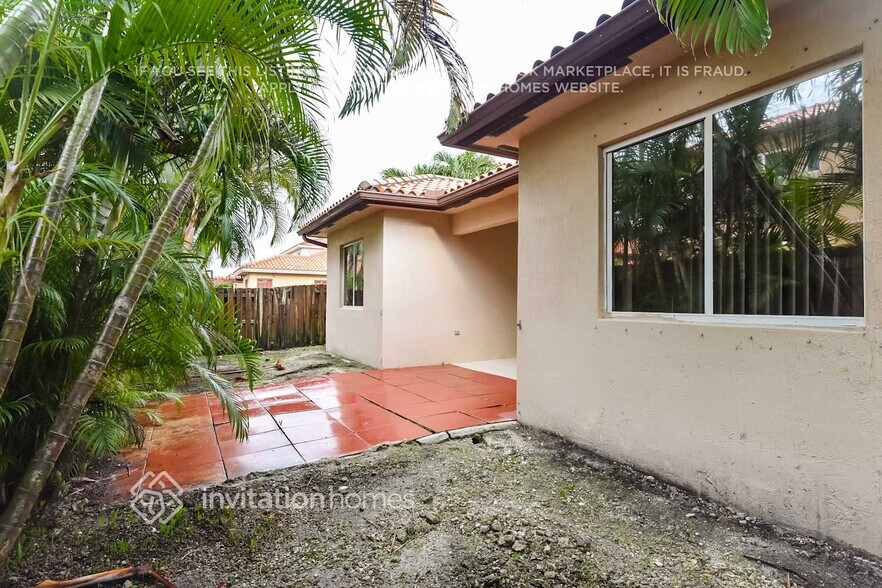 Building Photo - 15326 SW 23rd St