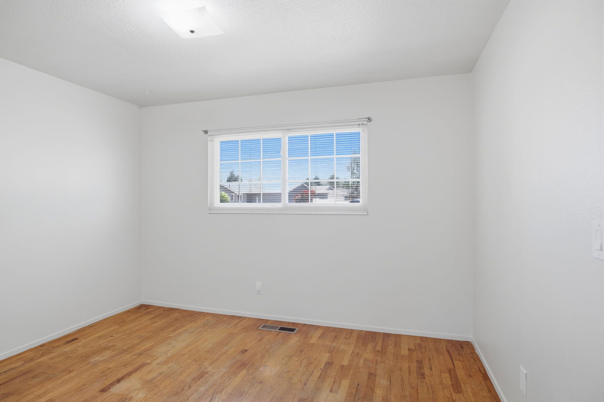 Building Photo - 360 Hanover Ave