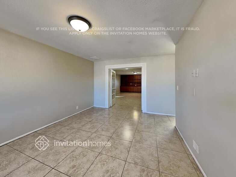 Building Photo - 1013 W Frito Ave