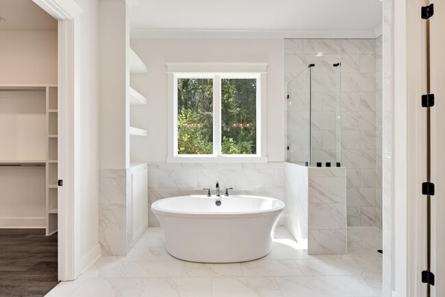 Building Photo - 5030 Jon Oak Dr