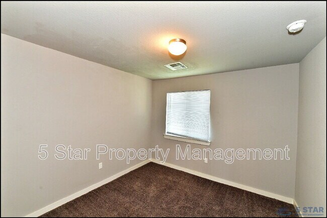 Building Photo - 14925 Willie Worsley Ave
