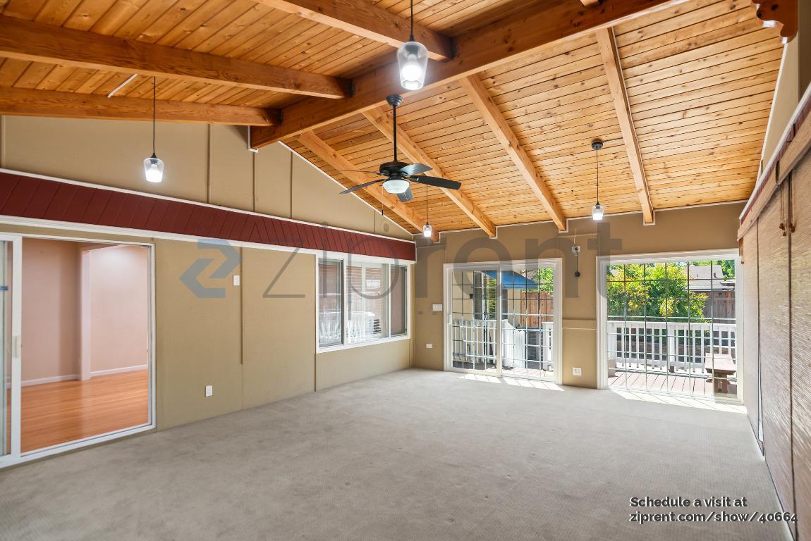 Building Photo - 38596 Athy St