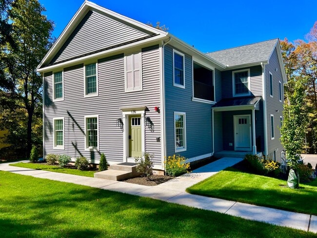 Building Photo - 179 Butternut St