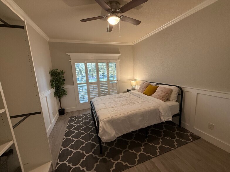 Building Photo - 21002 Villa Valencia