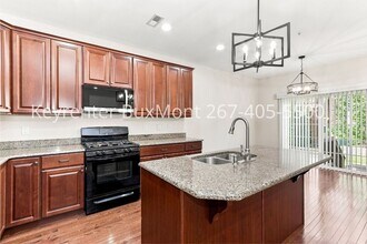 Building Photo - 3216 Whisper Ln
