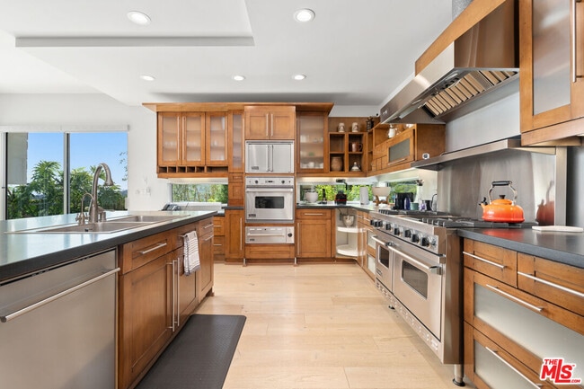 Building Photo - 6047 Cavalleri Rd