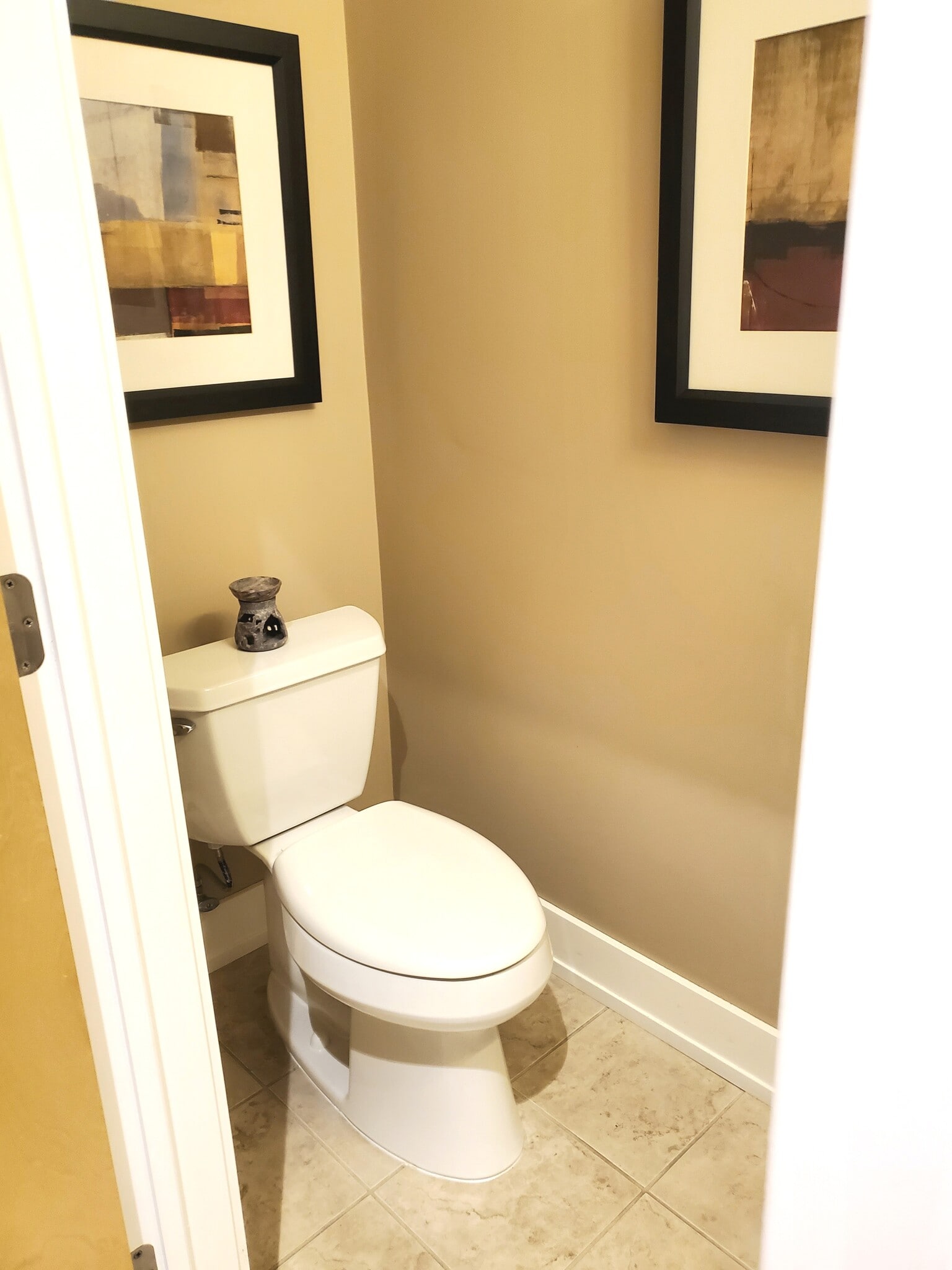 1/2 Bath - 1105 Mayberry Plaza