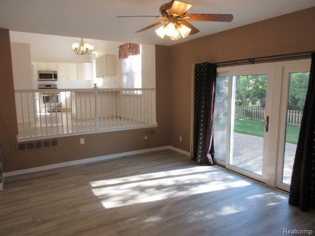 Building Photo - 3061 Talon Cir