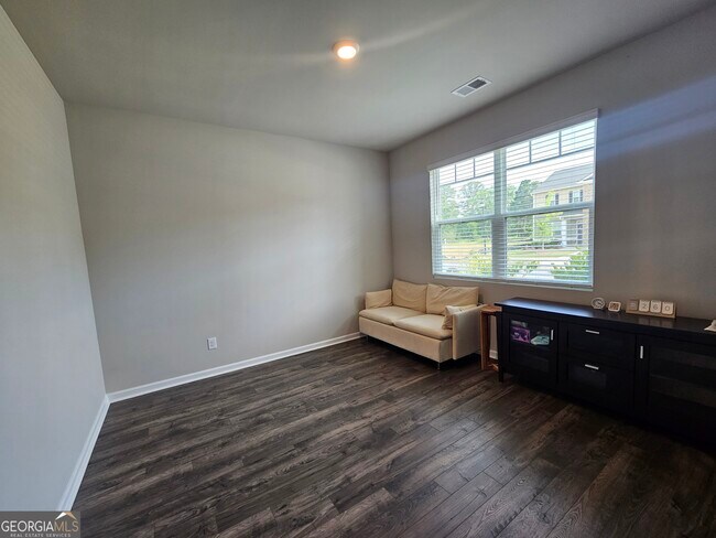 Building Photo - 52 White Spruce Wy