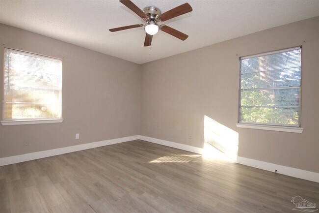 Building Photo - 5180 Catalina St