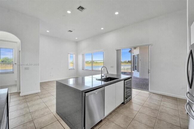 Building Photo - 3360 SW 195th Terrace