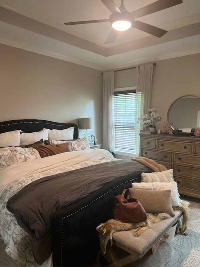 Building Photo - BEAUTIFUL HOME MINUTES FROM HARRISON BAY S...