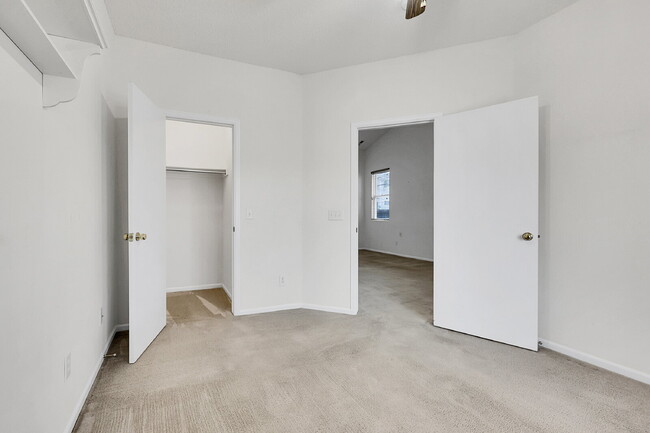 Building Photo - $2,025.00 - 3 Beds, 2 Baths, Single Family...