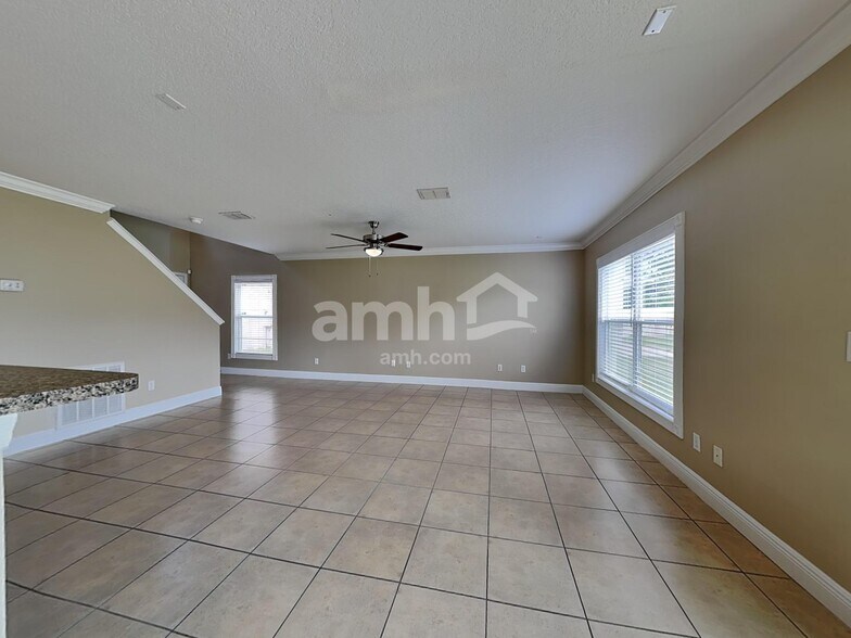 Building Photo - 1720 Portcastle Cir