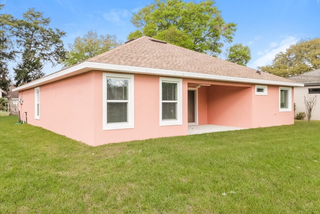 Building Photo - 5468 Chestnut Ridge Rd