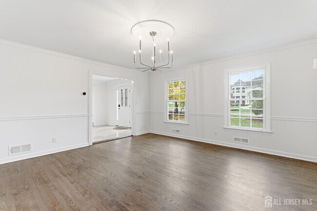 Building Photo - 28 Southfield Rd