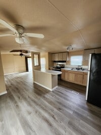 Building Photo - 2519 Openview Dr