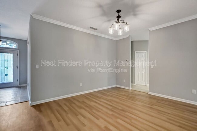 Building Photo - 412 Chattan Way