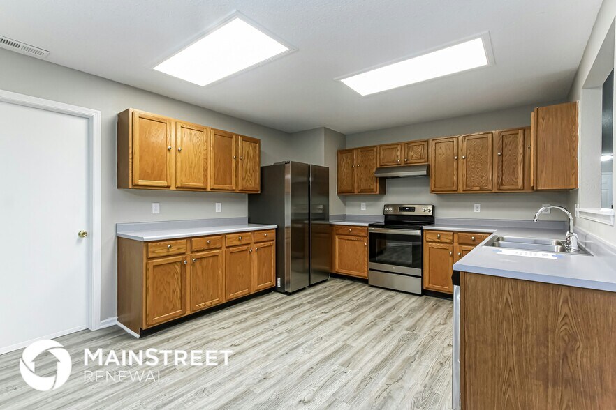 Building Photo - 6879 Merritt Ridge Way