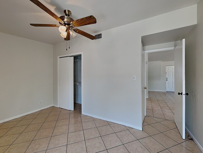 Building Photo - 9213 N 13th St