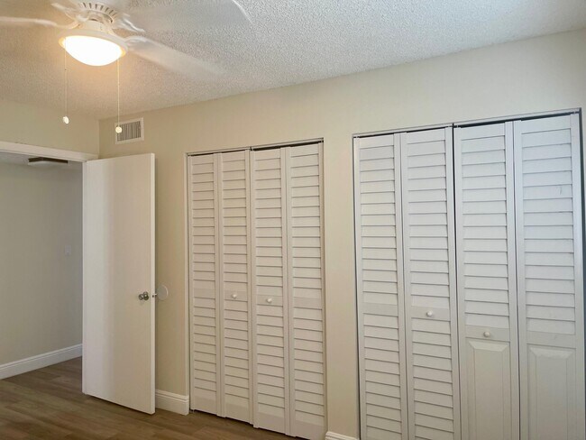 Building Photo - 1089 Benoist Farms Rd