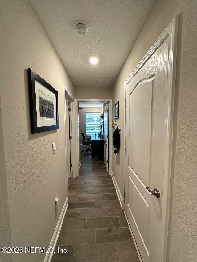 Building Photo - 117 Dovetail Cir