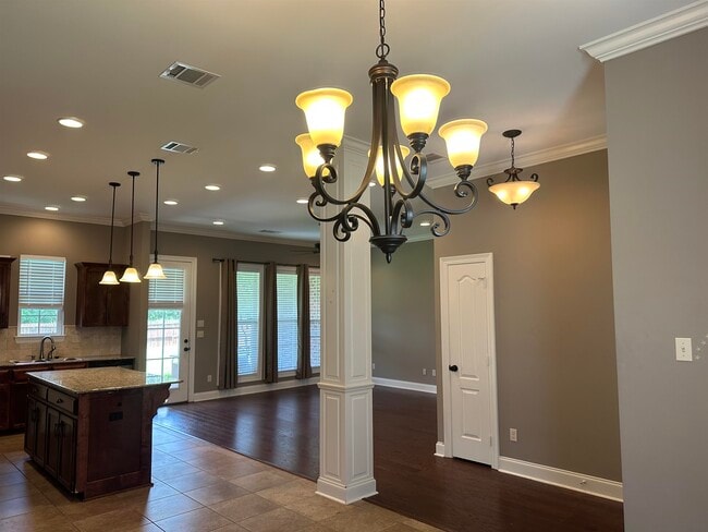 Building Photo - 2212 Alexa Ln