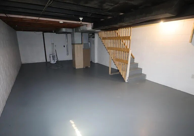 Building Photo - 3700 Malibu Dr