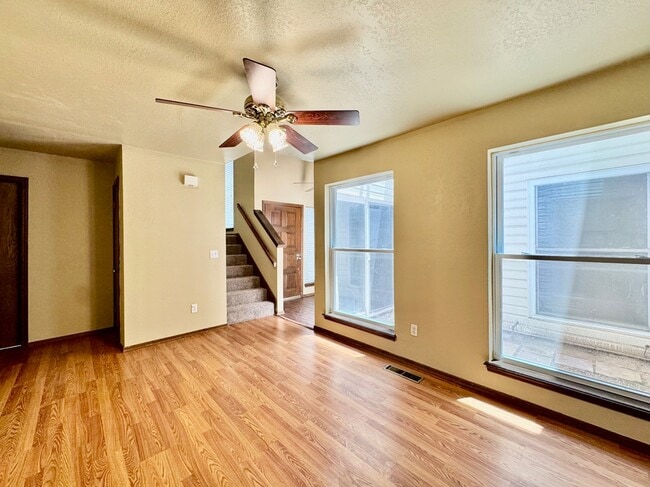 Building Photo - 415 Timberwind Rd
