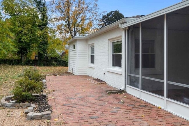 Building Photo - 1215 Trotwood Ave