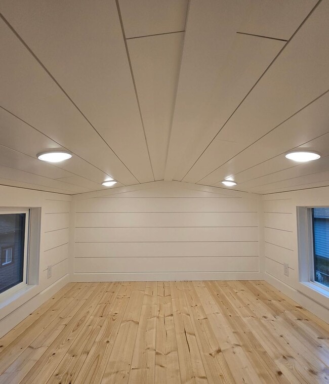 Building Photo - Charming 1920 Updated Vintage Home with AD...