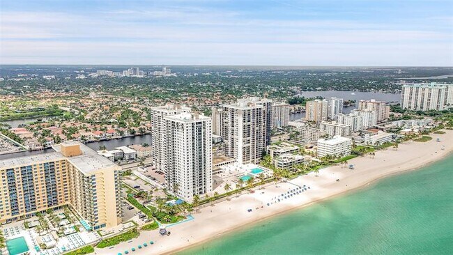 Building Photo - 2301 S Ocean Dr