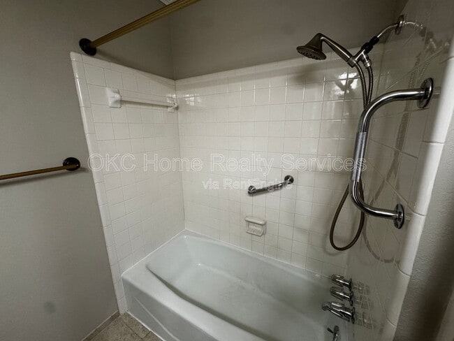 Building Photo - 6300 Brookside Dr