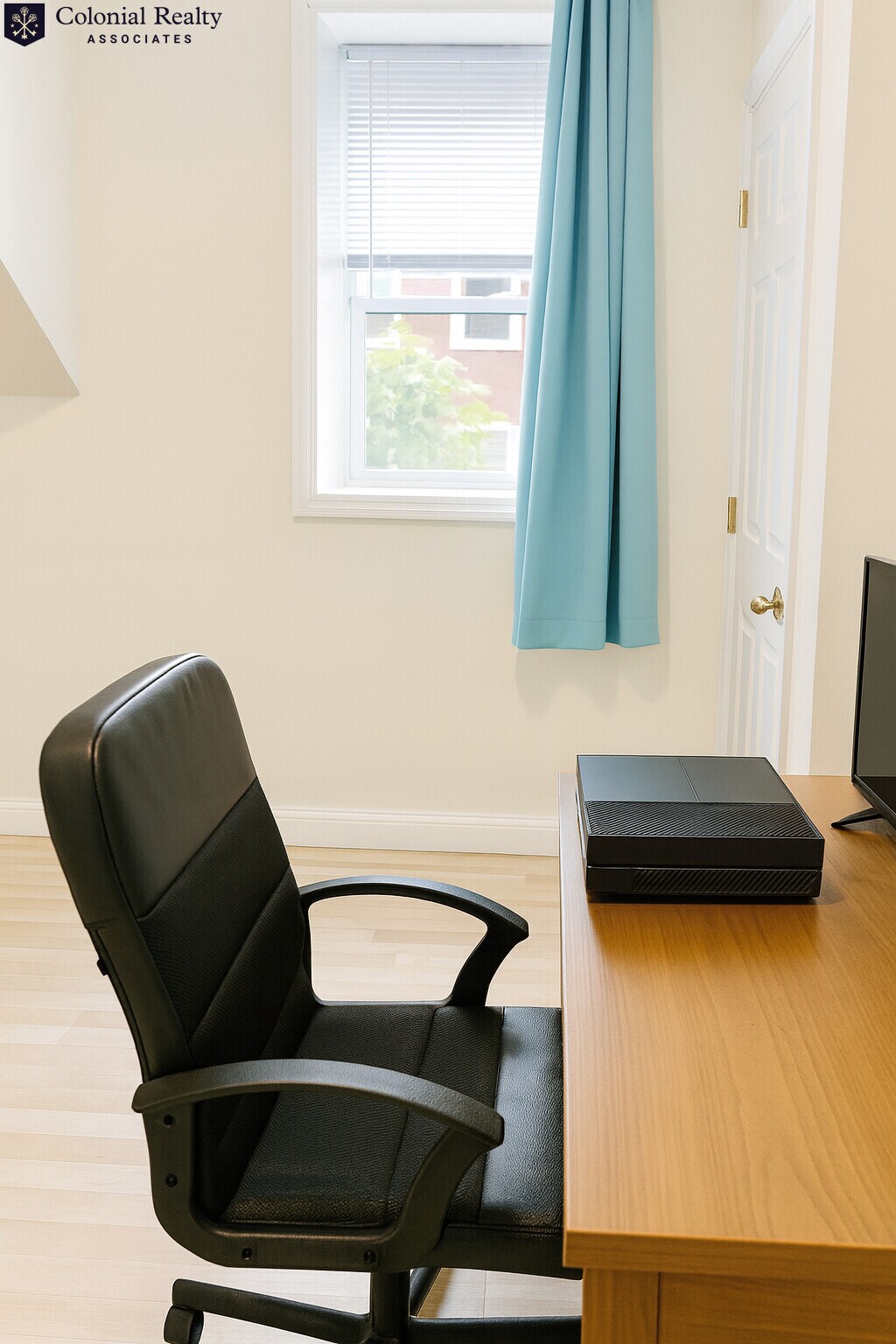 Building Photo - 10 Strathmore Rd