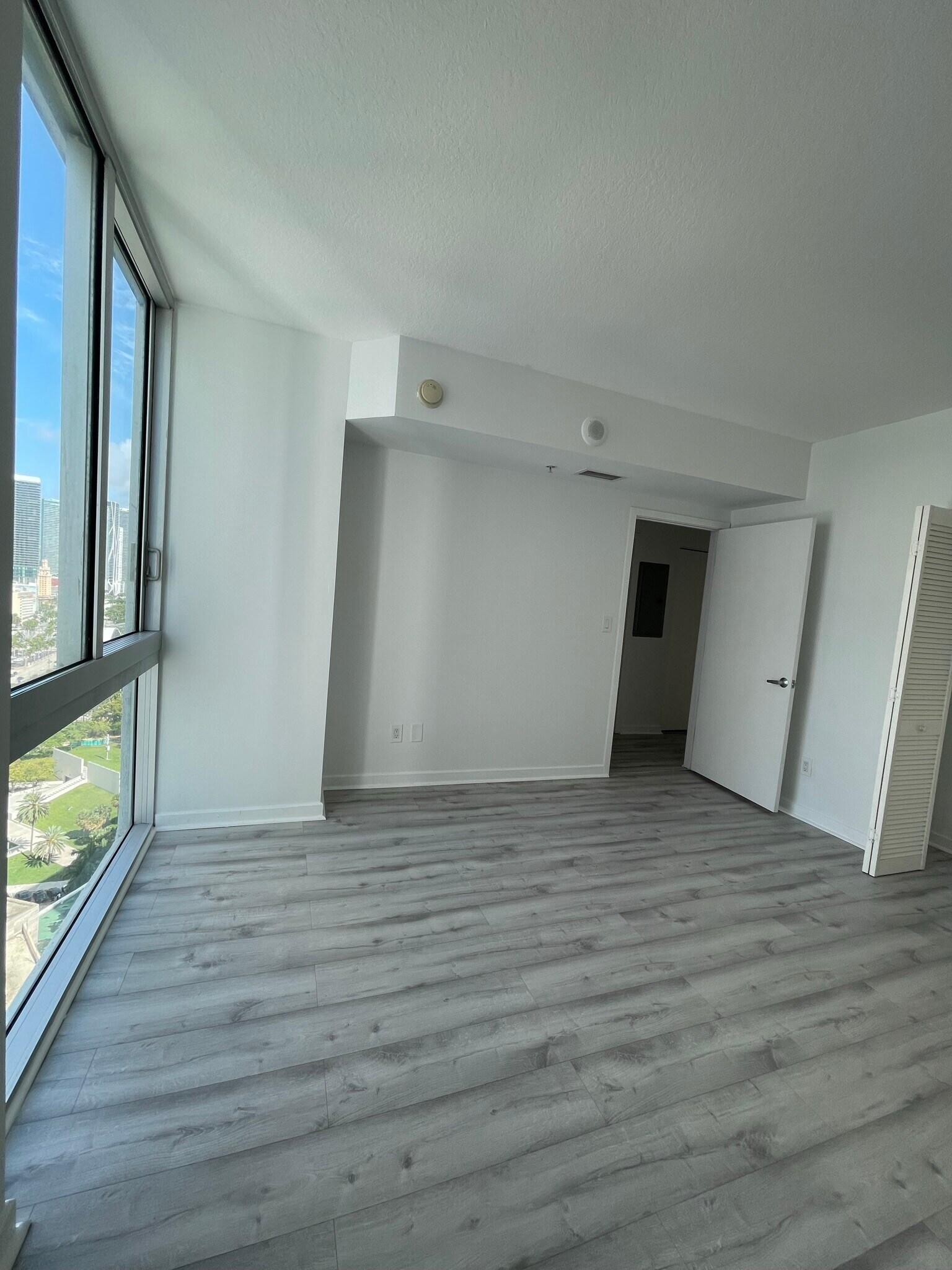 2nd bedroom - 335 S Biscayne Blvd