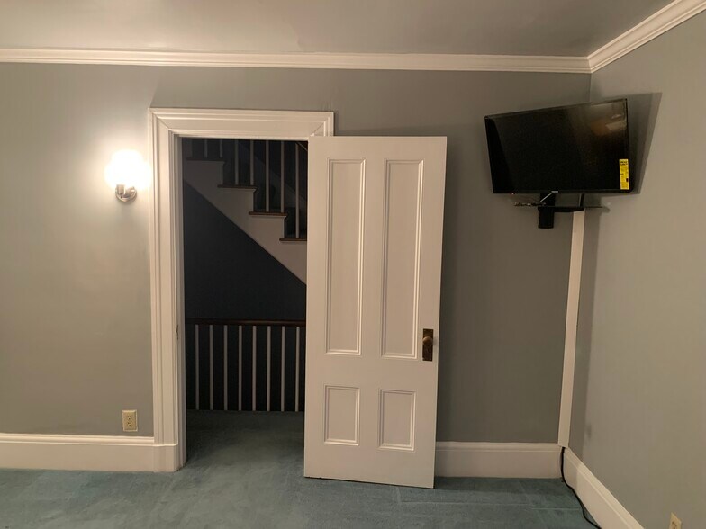 Building Photo - 39 Ohio St