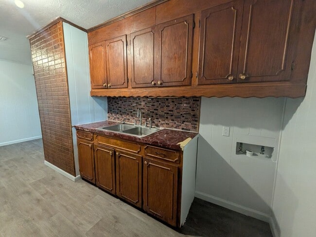 Building Photo - 5335 Landry Ln