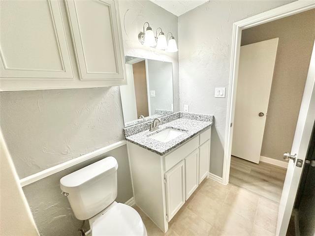 Building Photo - 1002 Bull Run St