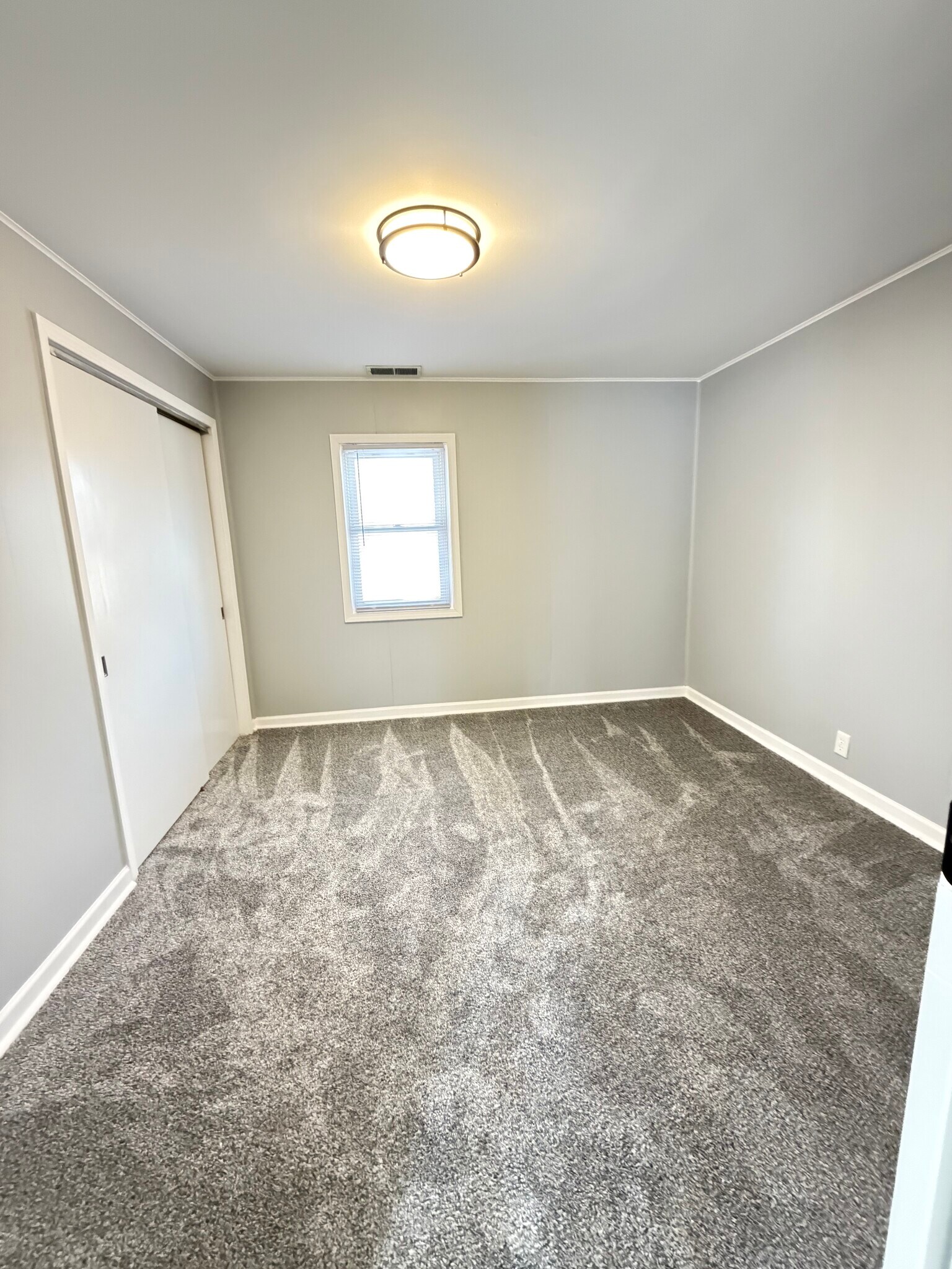 Building Photo - 2729 New Jersey St