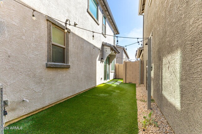 Building Photo - 1712 S 82nd Pl